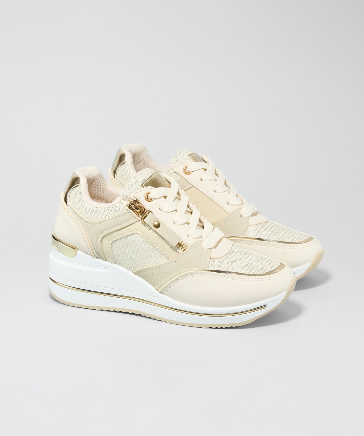 Zapatillas cu&ntilde;a detalles image number null